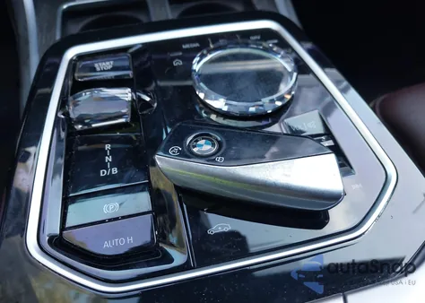 2024 BMW I7 xDrive60 from USA, damaged, VIN WBY53EJ05RCP83500